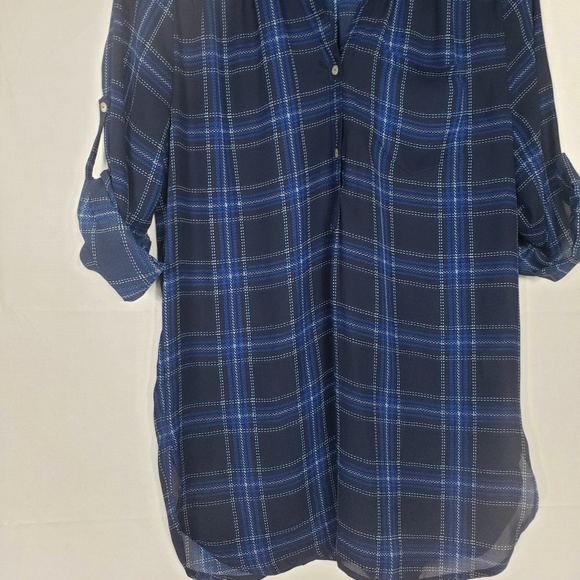 Romeo And Juliet Couture Plaid 3/4 Button Down Top - Picture 6 of 7